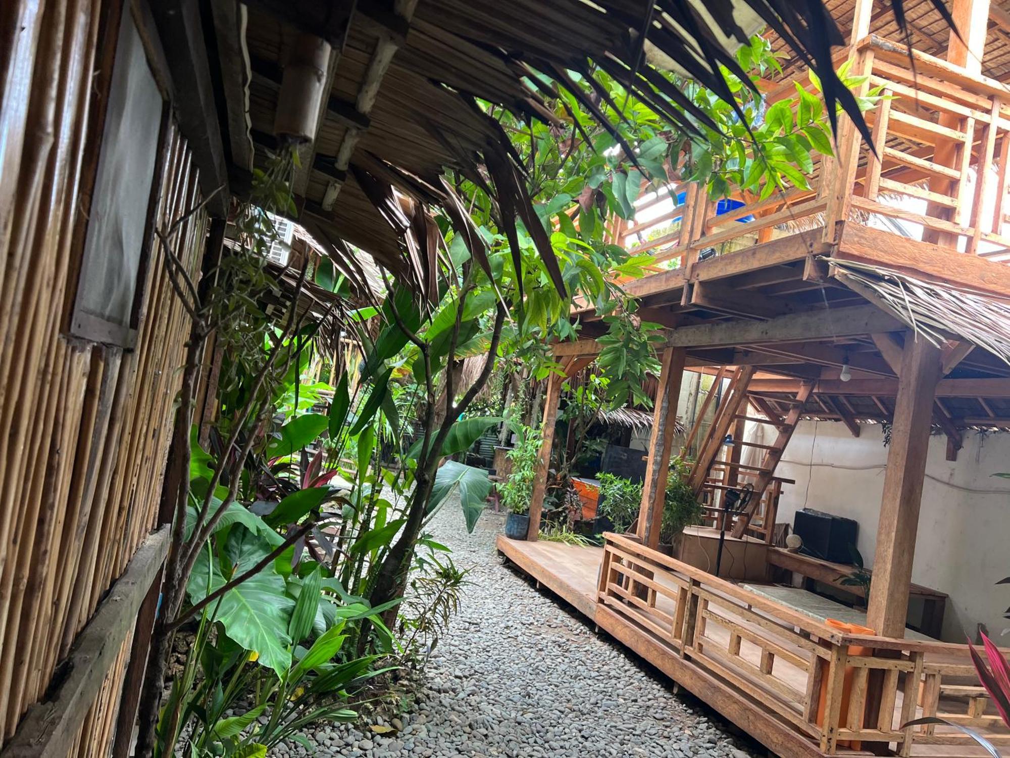 Wave Retreat Hostel General Luna  Bagian luar foto